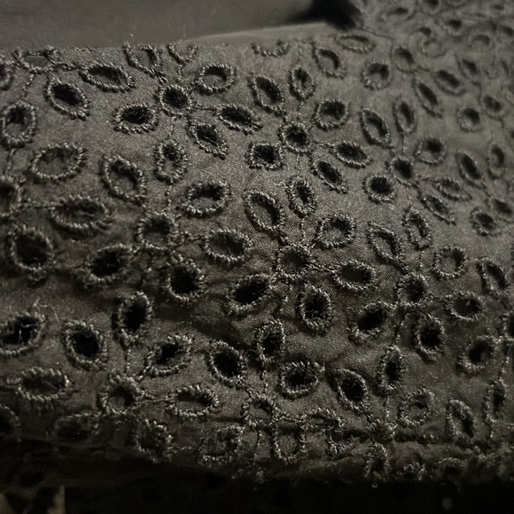 Dresses - Picture 6 of 6